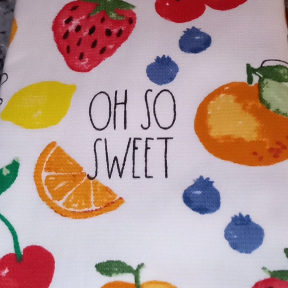 Rae Dunn Kitchen Towel Set of 3 🍋🍊🍑🍒🍓🫐 - Picture 5 of 5